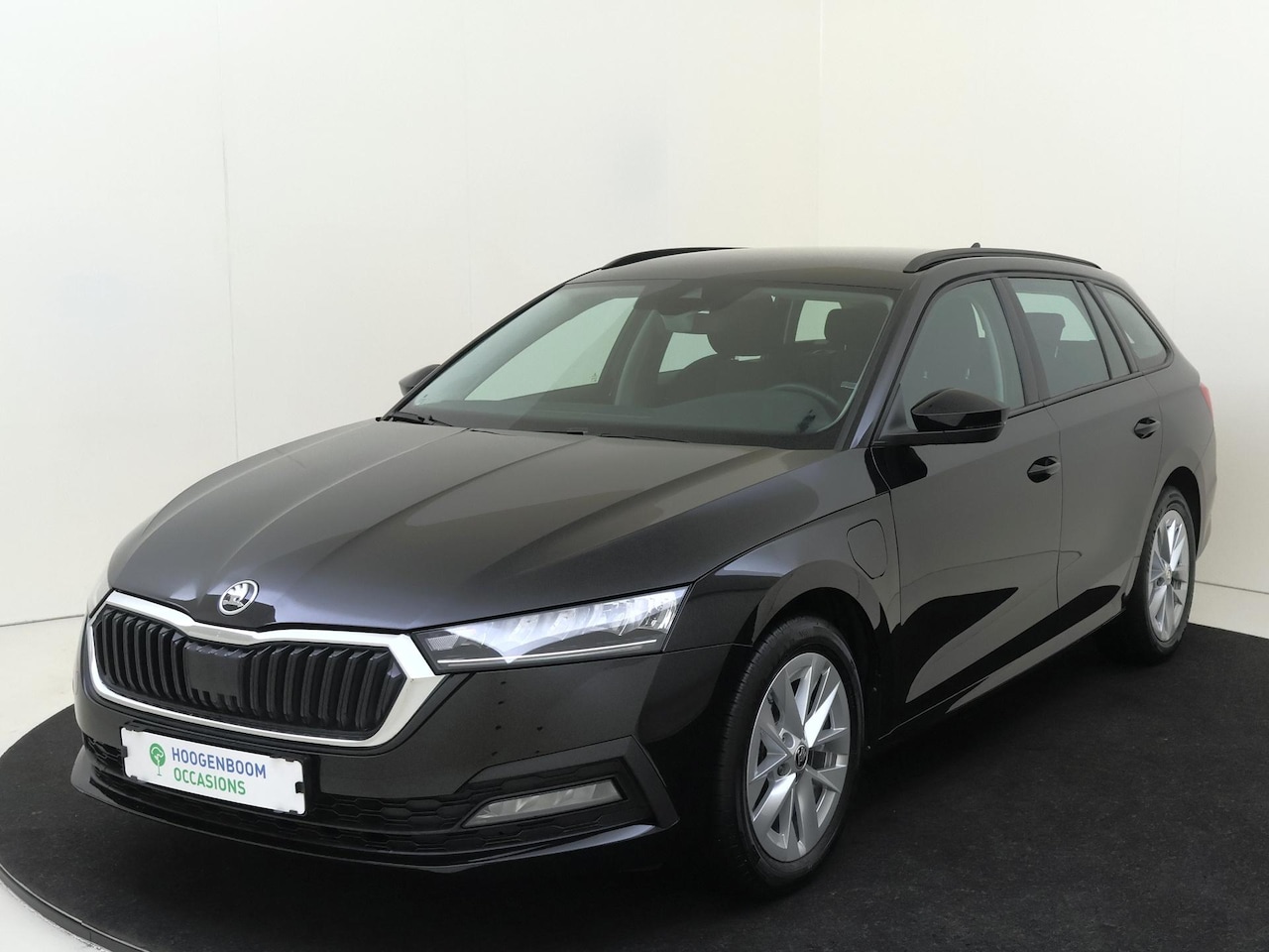 Skoda Octavia Combi - 1.4 TSI iV PHEV Business Edition | SoH 100% | Parkeersensoren achter | CarPlay | Cruise co - AutoWereld.nl