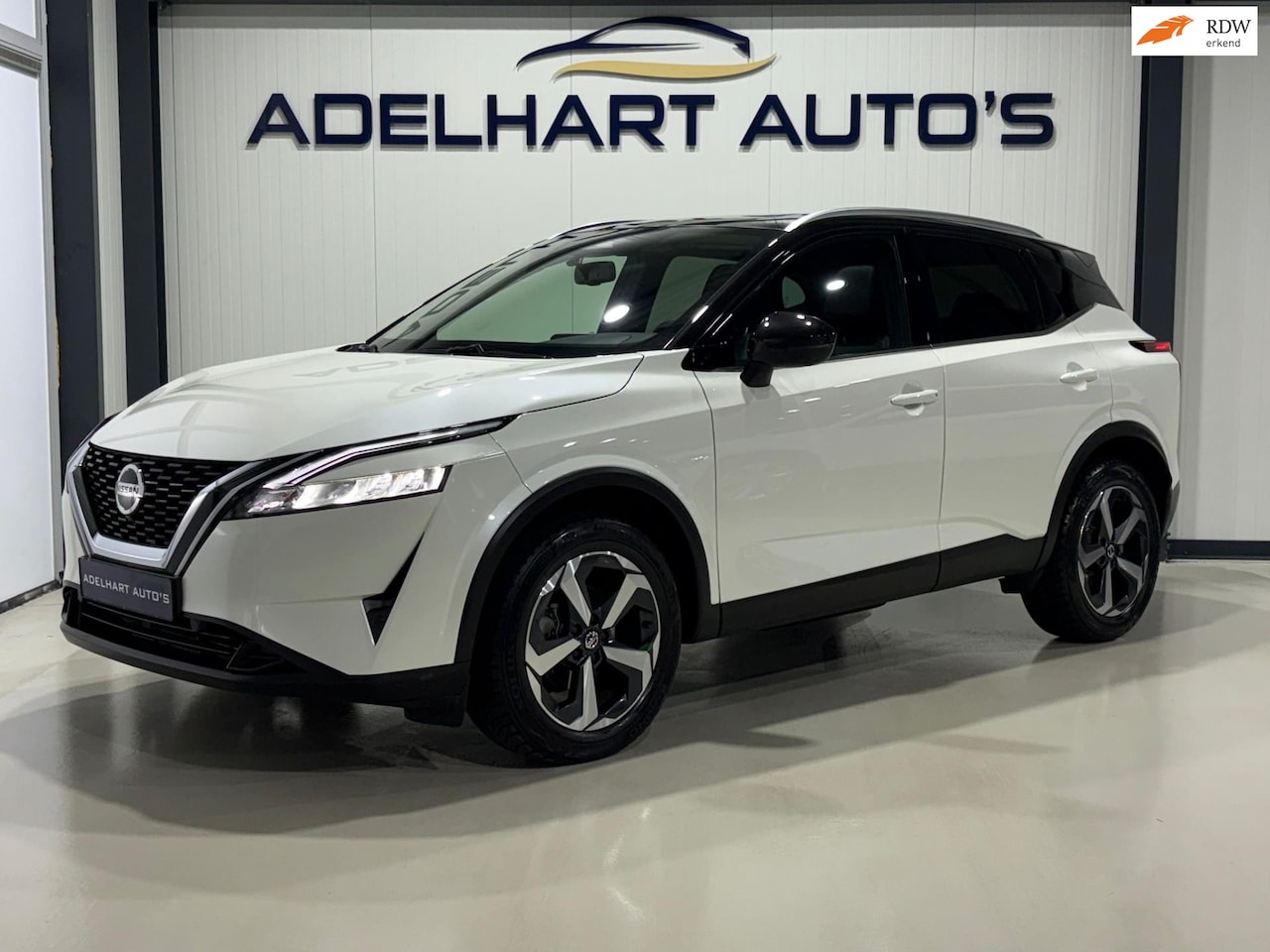 Nissan Qashqai - 1.3 MHEV Tekna 160 PK Automaat / Panorama dak / Lederen interieur / Navigatie full map / 3 - AutoWereld.nl