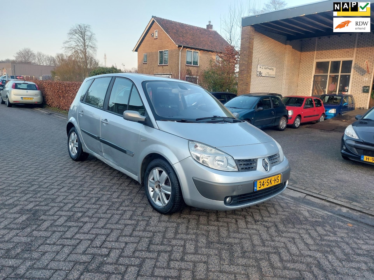 Renault Scénic - 2.0-16V Privilège Luxe 2.0-16V Privilège Luxe - AutoWereld.nl