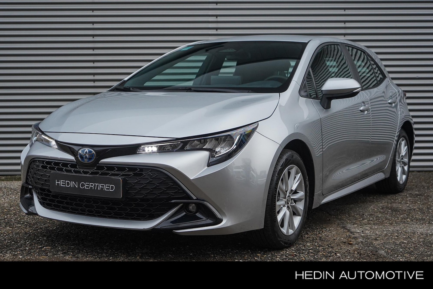 Toyota Corolla - Hybrid 140 Active / Nederlandse Auto / Eerste Eigenaar / Parkeercamera / Navigatie / Apple - AutoWereld.nl