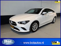 Mercedes-Benz CLA-klasse Shooting Brake - 180 d Business Solution / 1E EIGENAAR / NL-AUTO / AUTOMAAT / NAVIGATIE / TREKHAAK / ECC
