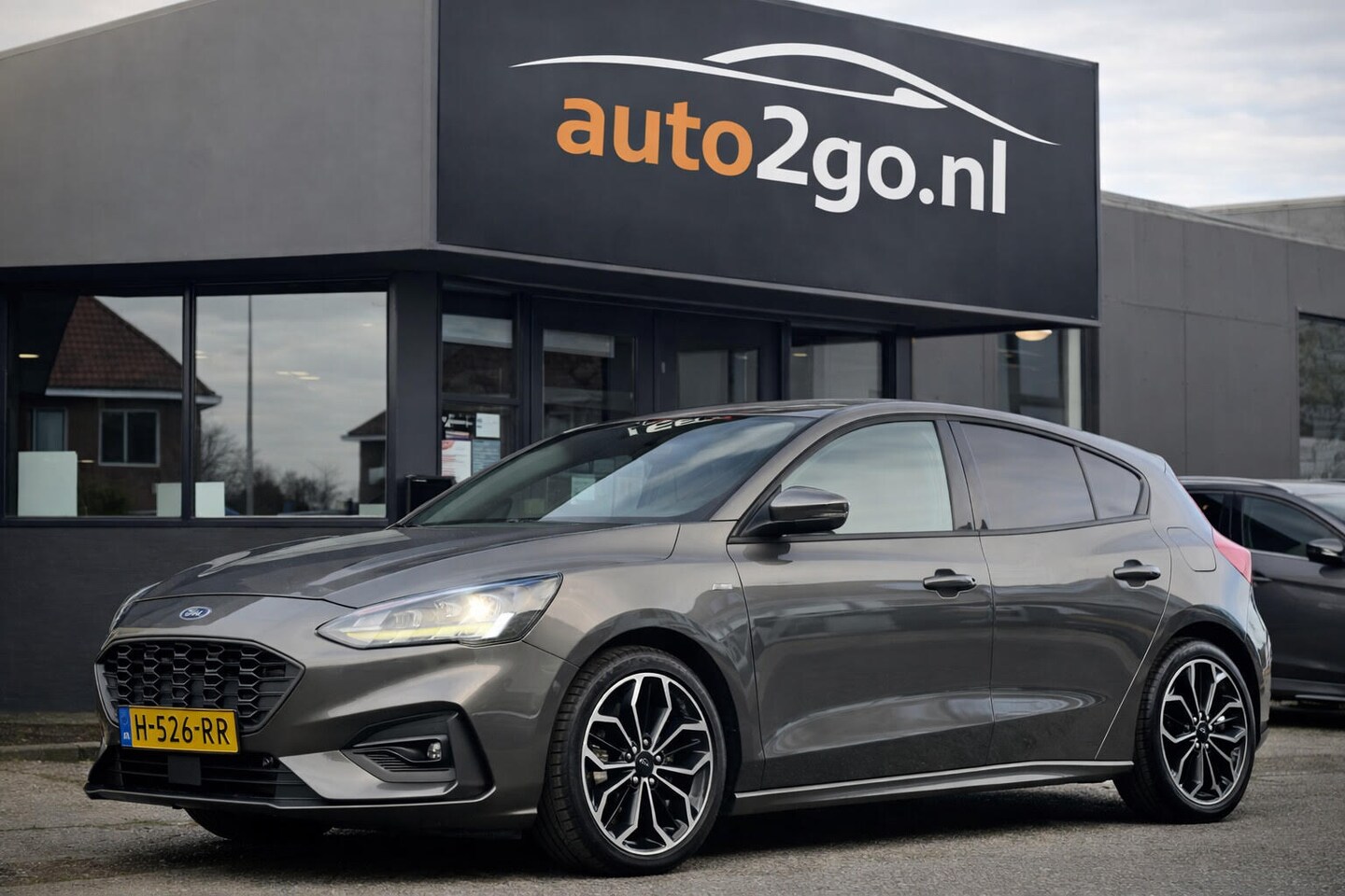 Ford Focus - 1.0 ECOBOOST ST-LINE TITANIUM NAVI CAMERA APPLE-CARPLAY LED LMV PDC - AutoWereld.nl