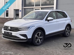 Volkswagen Tiguan - 1.5 TSI united Trekhaak camera stoelverw