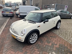 MINI One - 1.6 Salt Airco 196 DKM NW Distributie