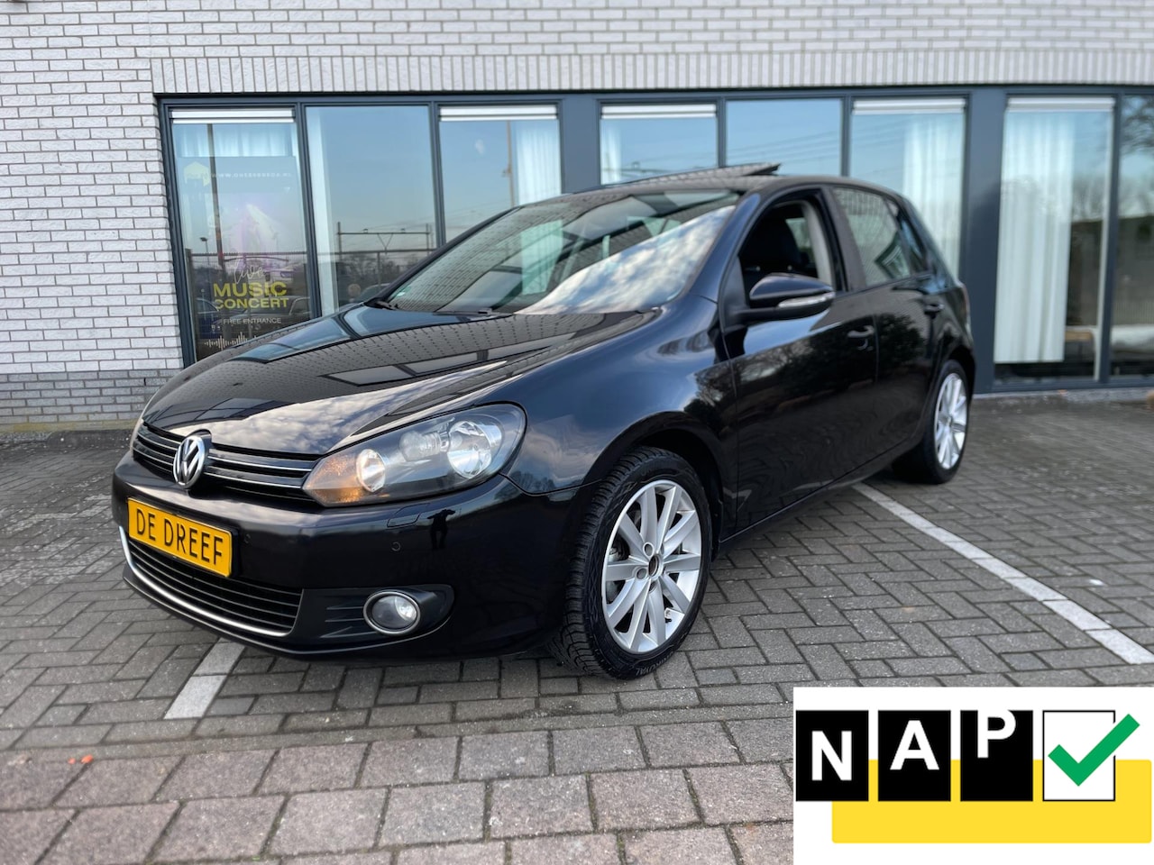 Volkswagen Golf - 1.4 TSI Comfortline Automaat Clima Schuifdak Lm Velgen - AutoWereld.nl