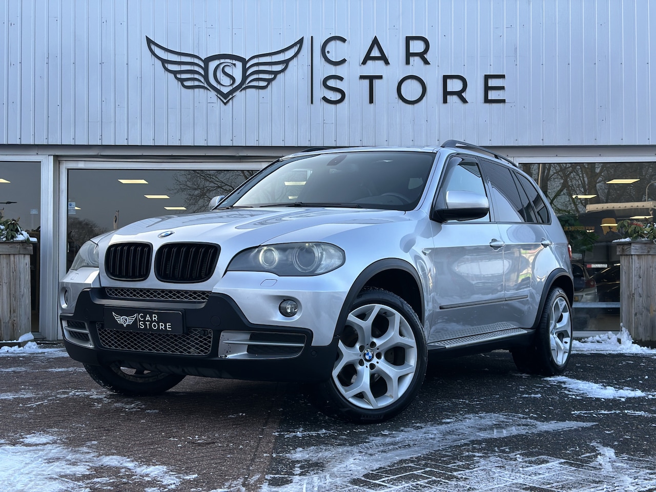 BMW X5 - xDrive35d |LEDER|NAV|PANO|ELEK. STOELEN MEMORY|GRIJS KENTEKEN - AutoWereld.nl