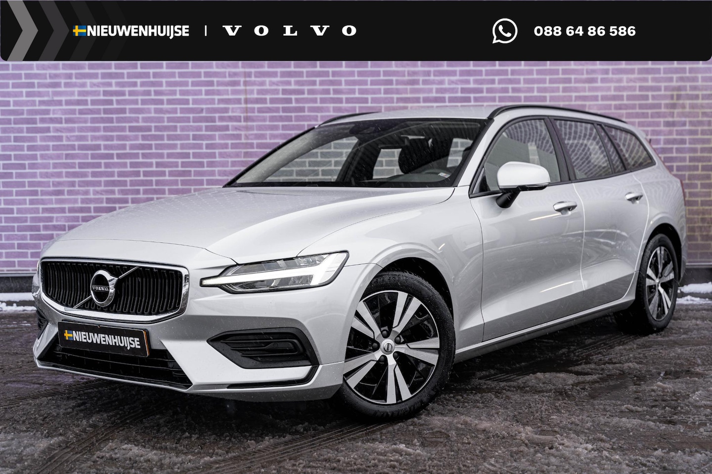 Volvo V60 - B3 Core | Cruise Control | Navigatie | Apple CarPlay & Android Auto | Park Assist | LED Ko - AutoWereld.nl