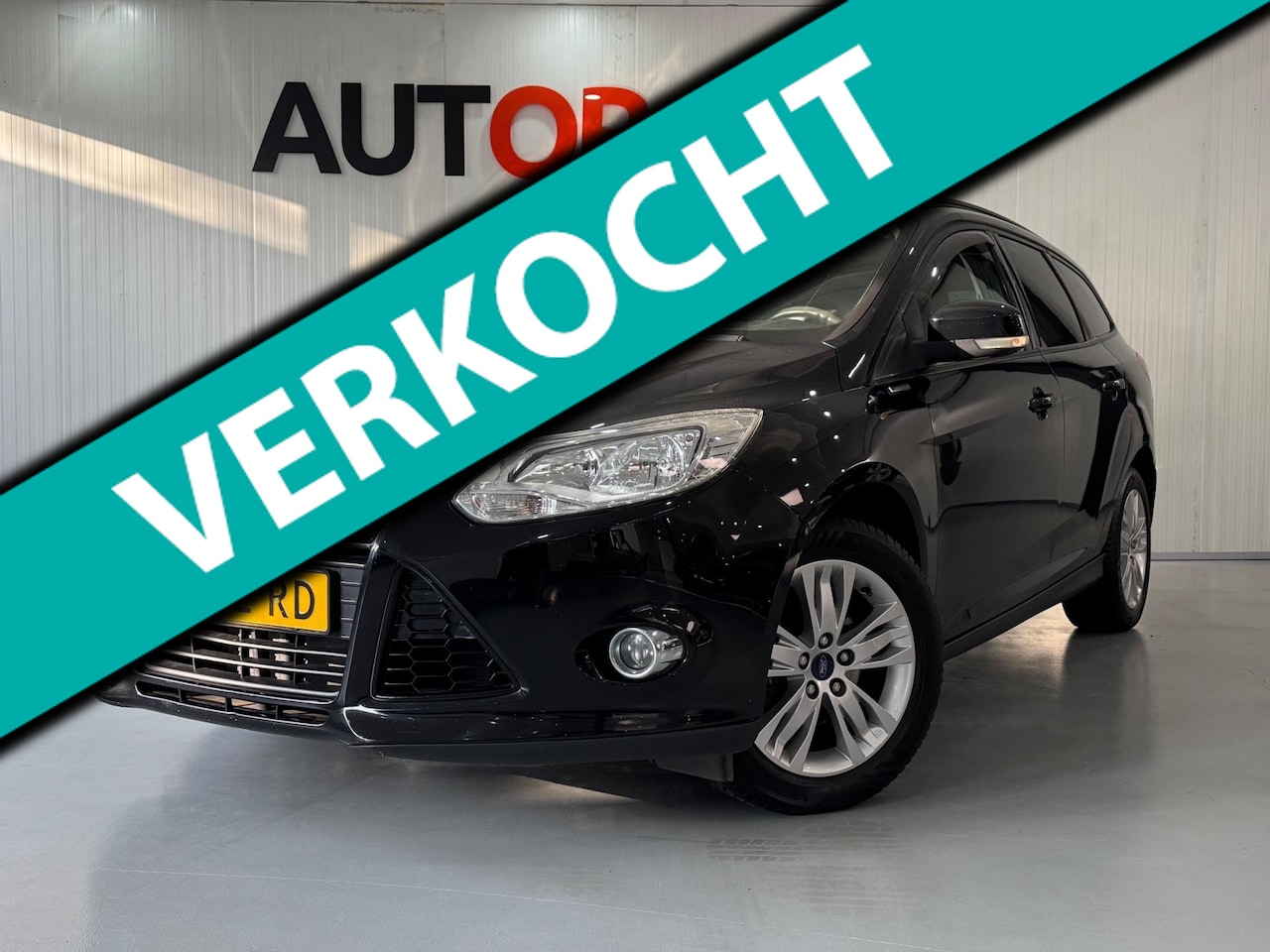 Ford Focus Wagon - 1.0 EcoBoost Titanium-Airco-Cruise Control - AutoWereld.nl