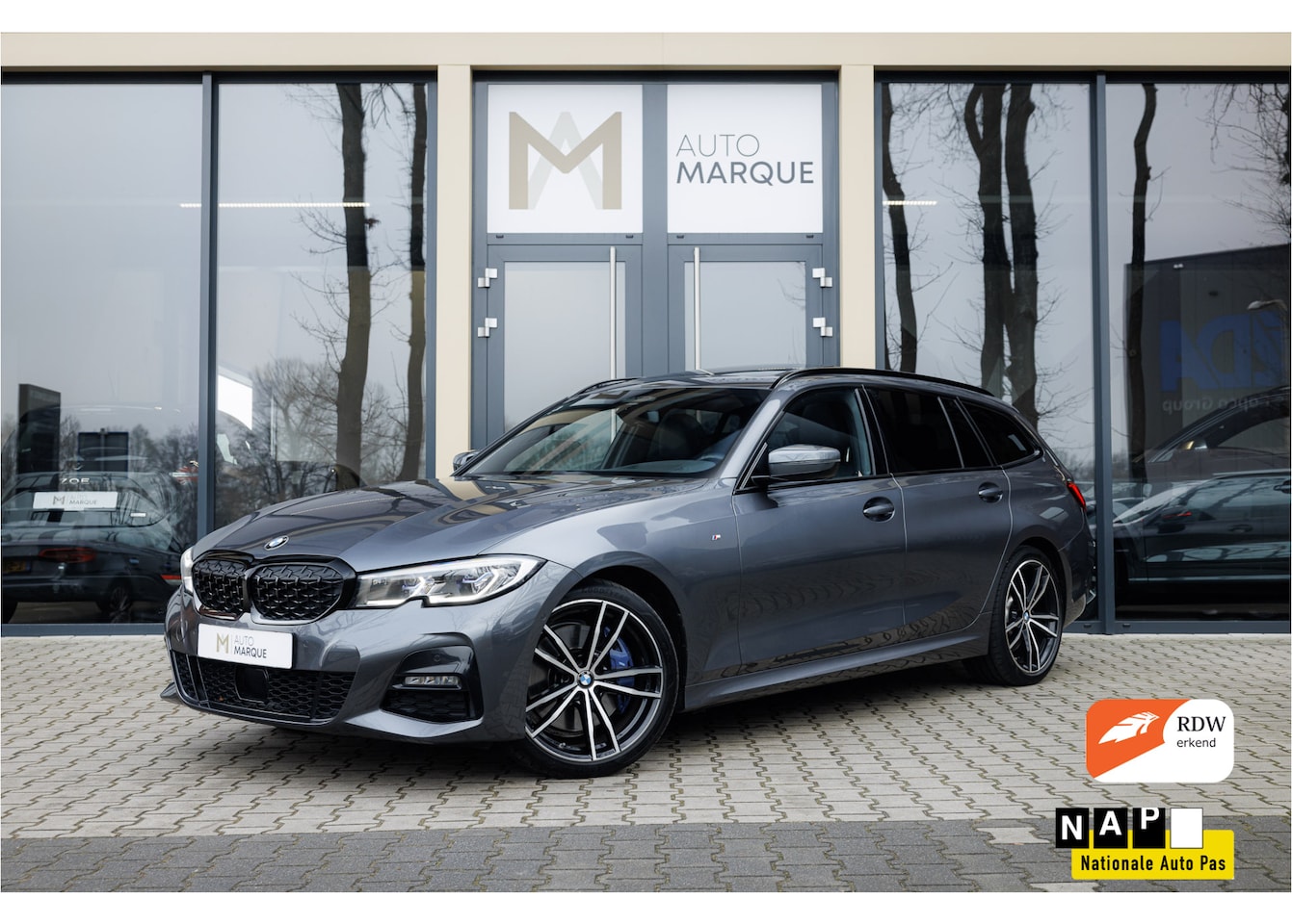 BMW 3-serie Touring - 330i xDrive Aut. | High Executive | M Sportpakket | Laserlight | 19" LM Velgen | Panoramad - AutoWereld.nl