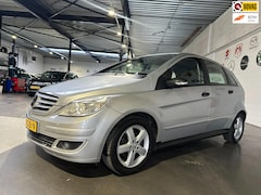 Mercedes-Benz B-klasse - B-klasse/Dealer onderhouden/Apk nw bij aflevering