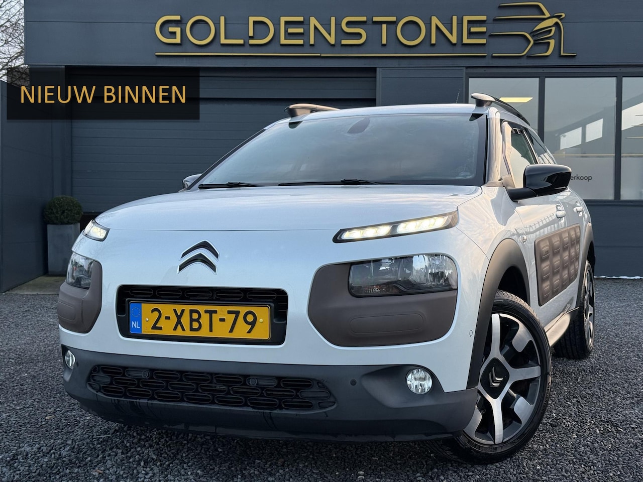 Citroën C4 Cactus - 1.2 e-VTi Shine Navi,Camera,D-riem recent vv,Clima,Cruise,Automaat,PDC V+A,Lm velgen,N.A.P - AutoWereld.nl