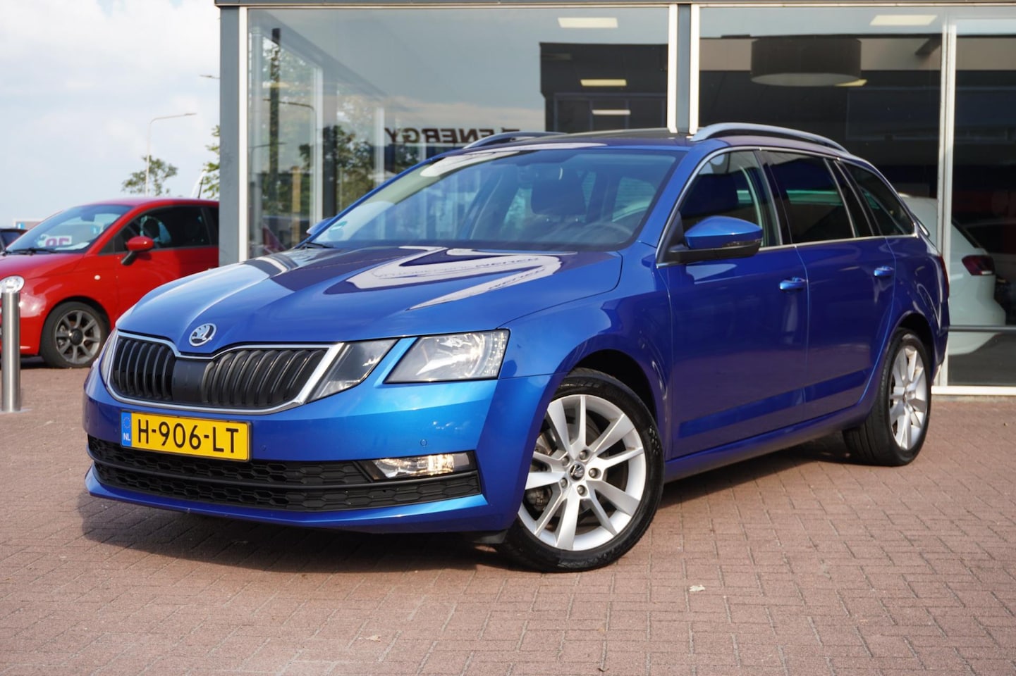 Skoda Octavia Combi - 1.5 TSI Greentech Sport Business | Automaat | Panodak | Elek. Pakket | Vol opties | Trekha - AutoWereld.nl