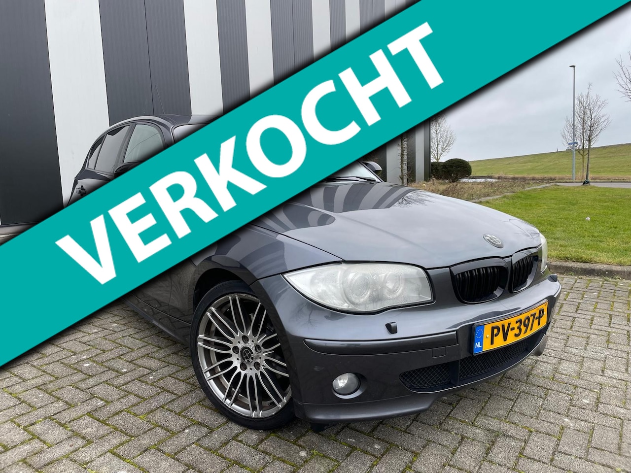 BMW 1-serie - 120i Executive Airco-Cruise-Lmv - AutoWereld.nl