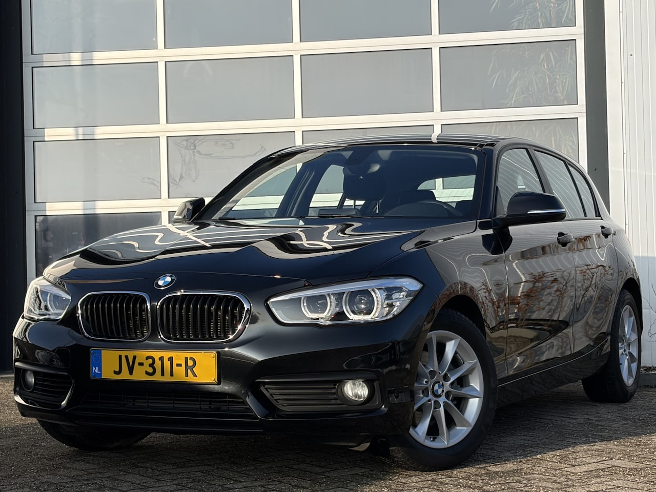 BMW 1-serie - 118i Centennial Executive 136pk | Airco automatisch | Bluetooth | Cruise control | LED kop - AutoWereld.nl