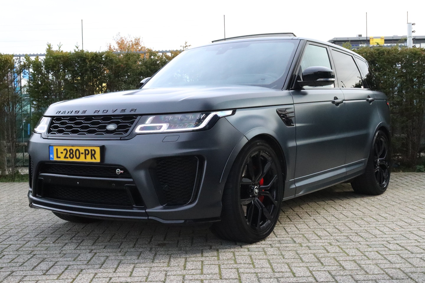 Land Rover Range Rover Sport - 5.0 V8 SC SVR 575 | SVO Matt | 360 Camera | Trekhaak | Stoelventilatie | Meridian | ACC | - AutoWereld.nl