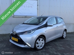 Toyota Aygo - 1.0 VVT-i X-play 2015 / Camera / Airco / Carplay / 2e eigenaar / 78.000km NAP