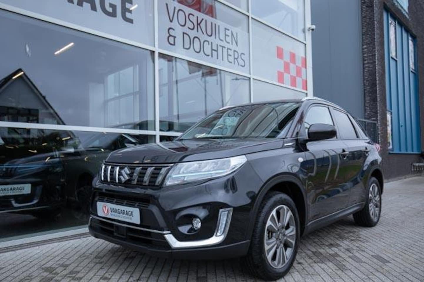 Suzuki Vitara - 1.5 Hybrid Style Privilege Dodehoeksensoren - AutoWereld.nl