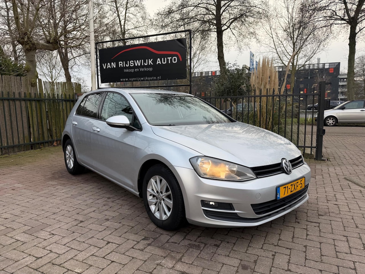 Volkswagen Golf - 1.6 TDI Comfortline Nav Clima 5Drs PDC Trekh - AutoWereld.nl
