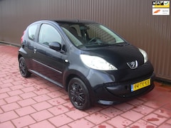 Peugeot 107 - 1.0-12V XS
