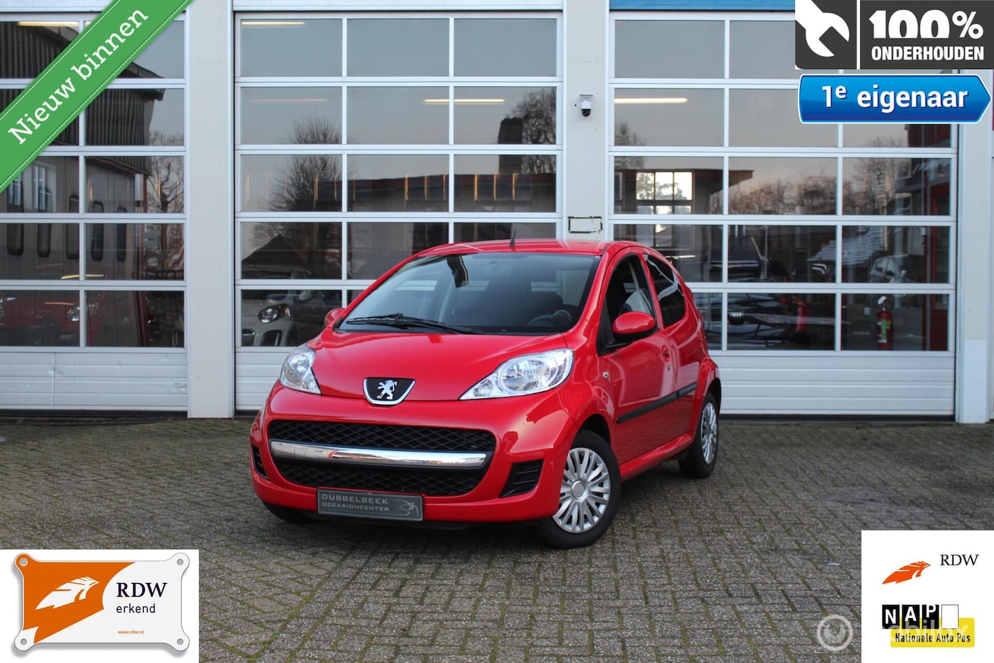 Peugeot 107 - 1.0-12V 5-DEURS Facelift 'XS' AUTOMAAT Airconditioning Centrale Deurvergrendeling Stuurbek - AutoWereld.nl