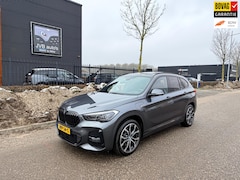 BMW X1 - XDrive25e M-sport, incl. BTW, panorama, trekhaak, H&K