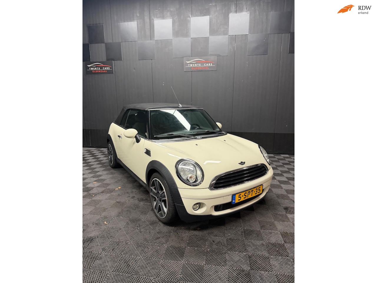 MINI Cabrio - Mini 1.6 One | Clima | PDC | Stoelverwarming | - AutoWereld.nl