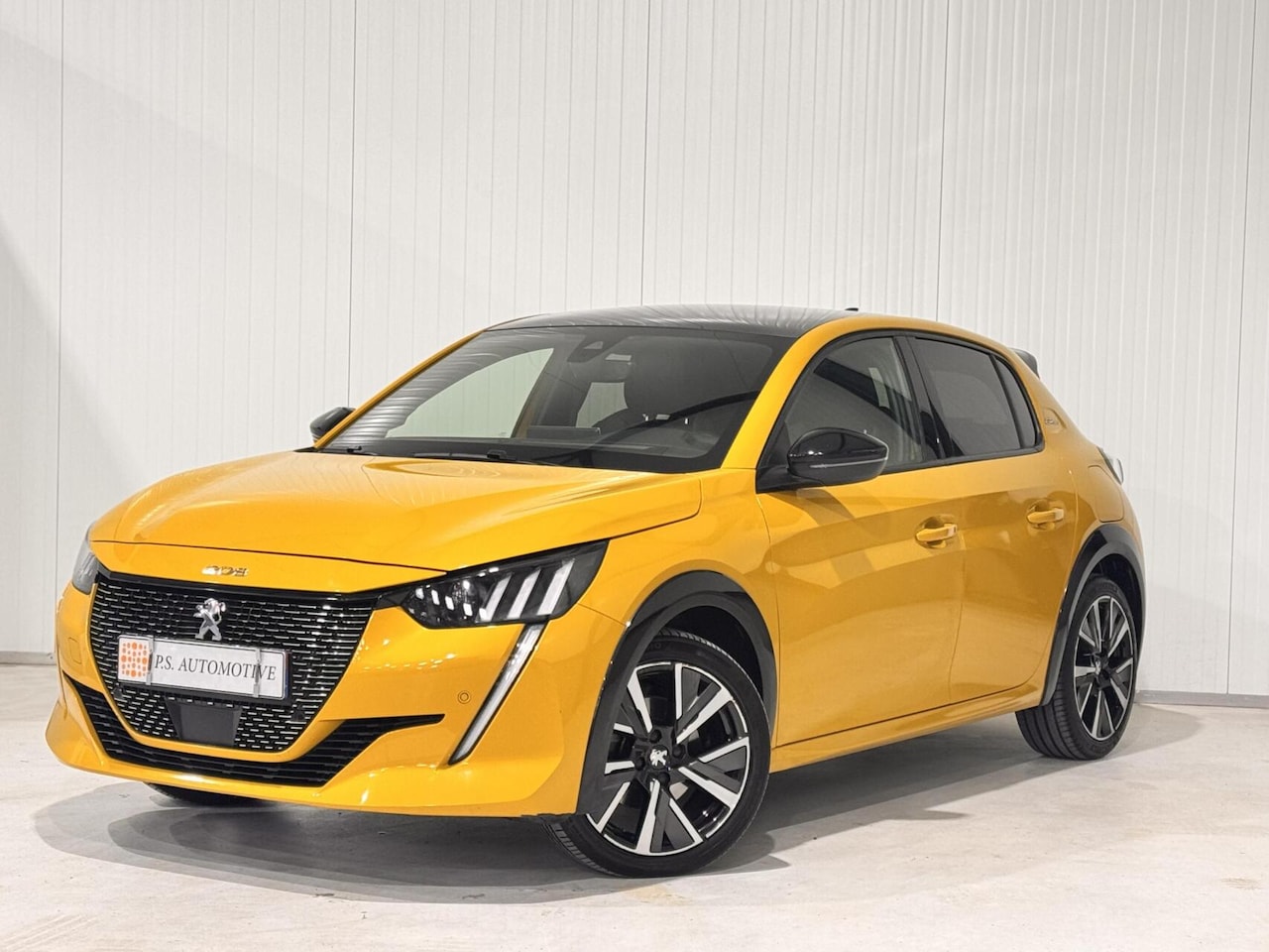 Peugeot 208 - 1.2 Pure Tech GT Line|PANO|360 CAMERA|LANE ASSIS - AutoWereld.nl