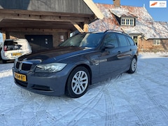 BMW 3-serie Touring - 318i Executive
