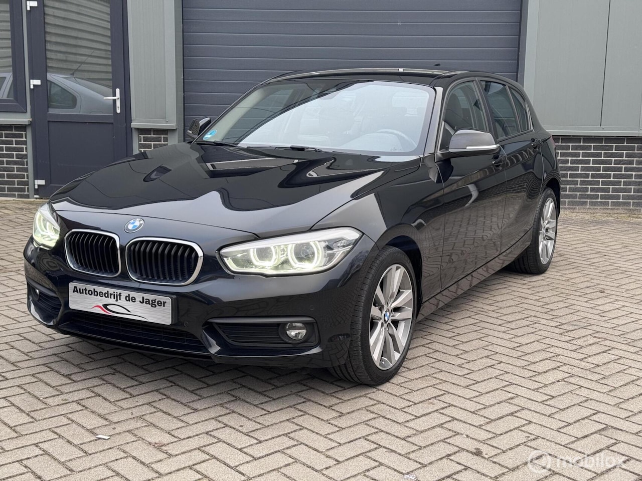 BMW 1-serie - 118i Sport Line/ 1e EIG. AFK./ D. ONDERH./ AIRCO - AutoWereld.nl