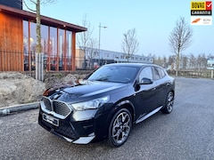 BMW iX2 - EDrive20 M- sport, trekhaak, H&K, incl. BTW