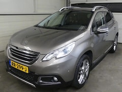 Peugeot 2008 - 1.2 - Navigatie - Perfect Dealer onderhoudden