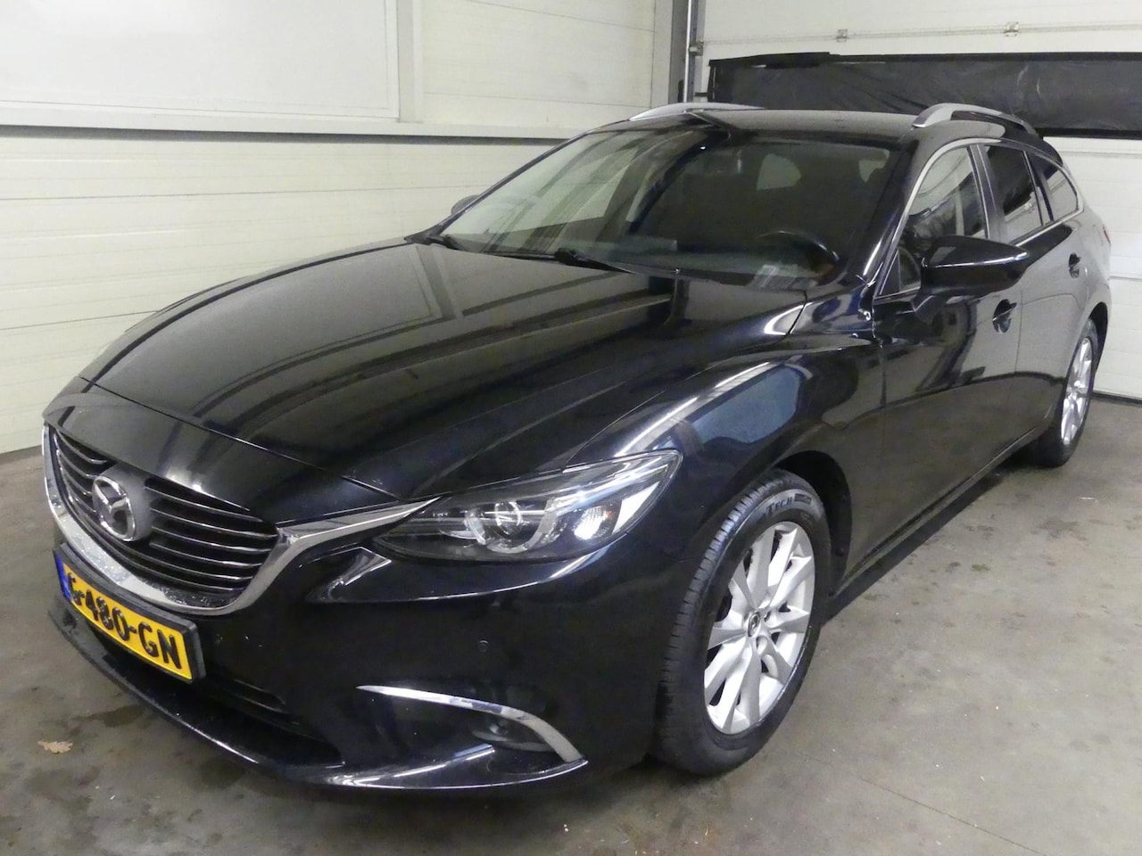Mazda 6 Sportbreak - 2.0 - Dealer onderhouden - Trekhaak. - AutoWereld.nl