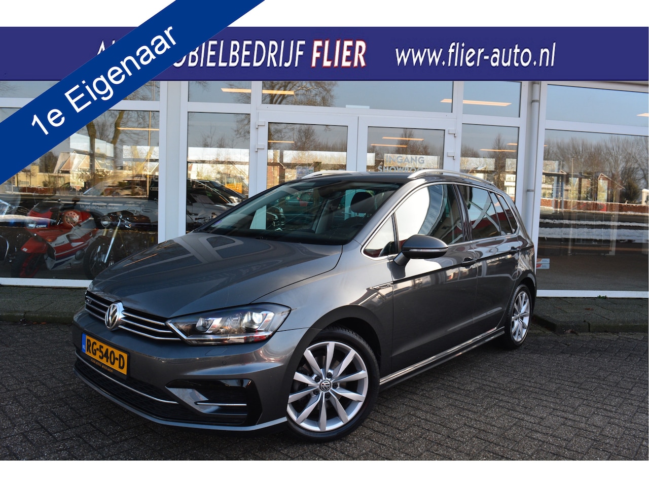 Volkswagen Golf Sportsvan - 1.4 126PK TSI Highline R-Line ✅ Trekhaak ✅ PDC V+A ✅ Xenon ✅ Clima ✅ - AutoWereld.nl