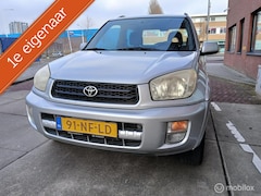 Toyota RAV4 - 1.8-16V VVT-i Luna