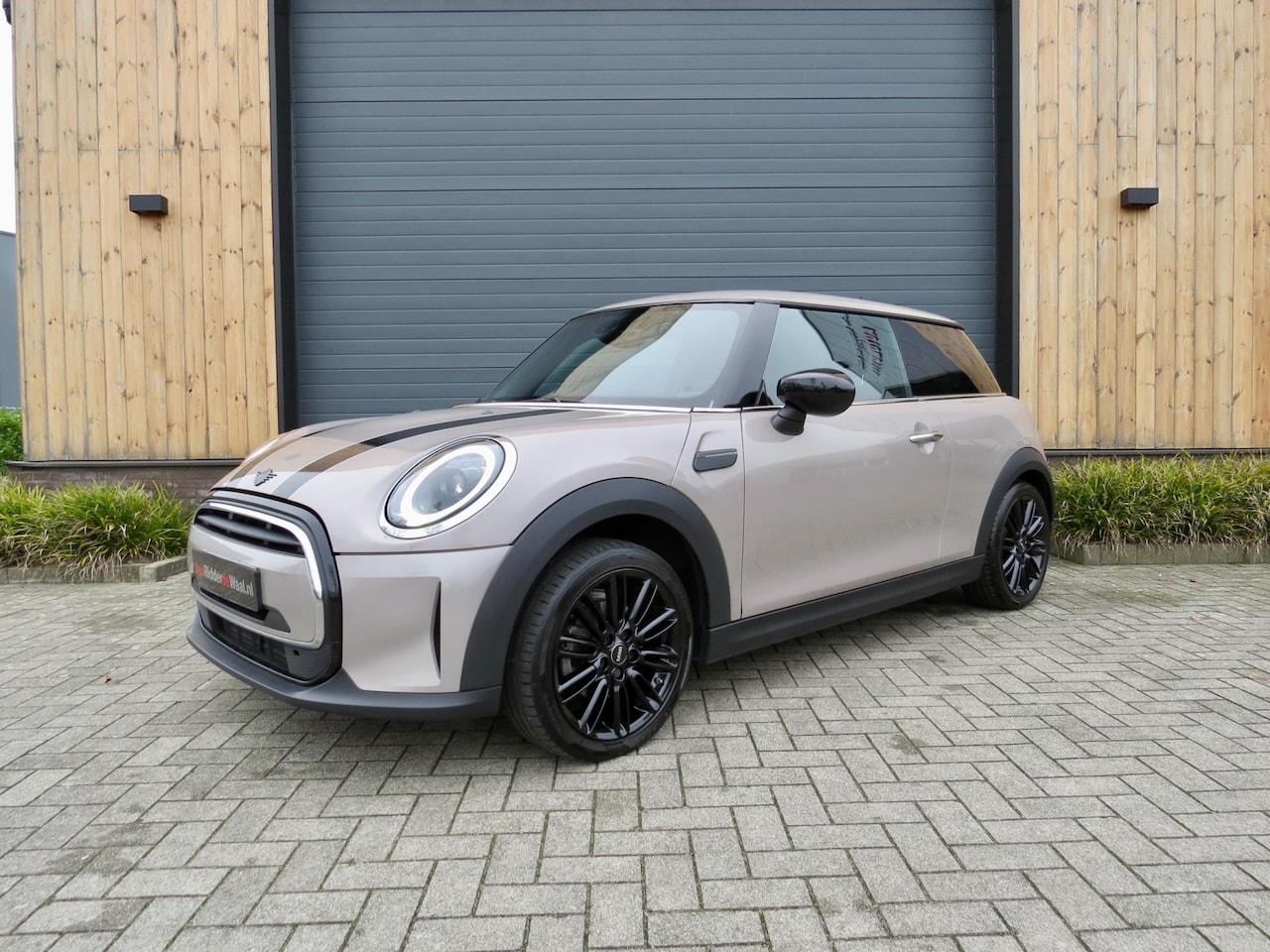MINI Cooper - 1.5 Classic automaat *Carplay *Cruise *Unieke kleur - AutoWereld.nl