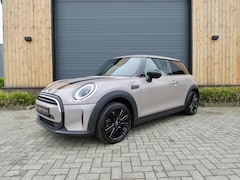 MINI Cooper - 1.5 Classic automaat *Carplay *Cruise *Unieke kleur