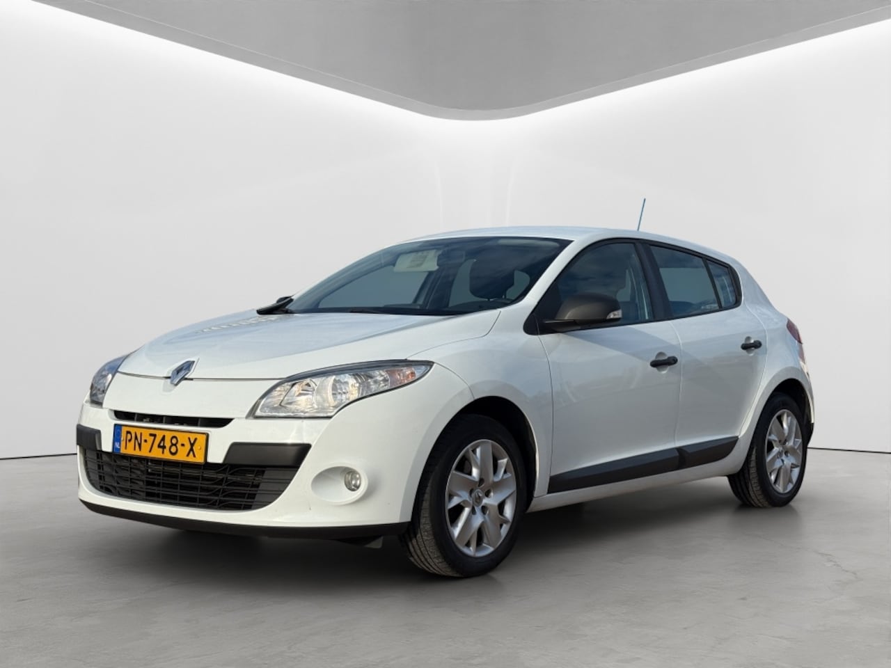 Renault Mégane - 1.6 Expression Trekhaak Navi PDC Stoelverwarming - AutoWereld.nl