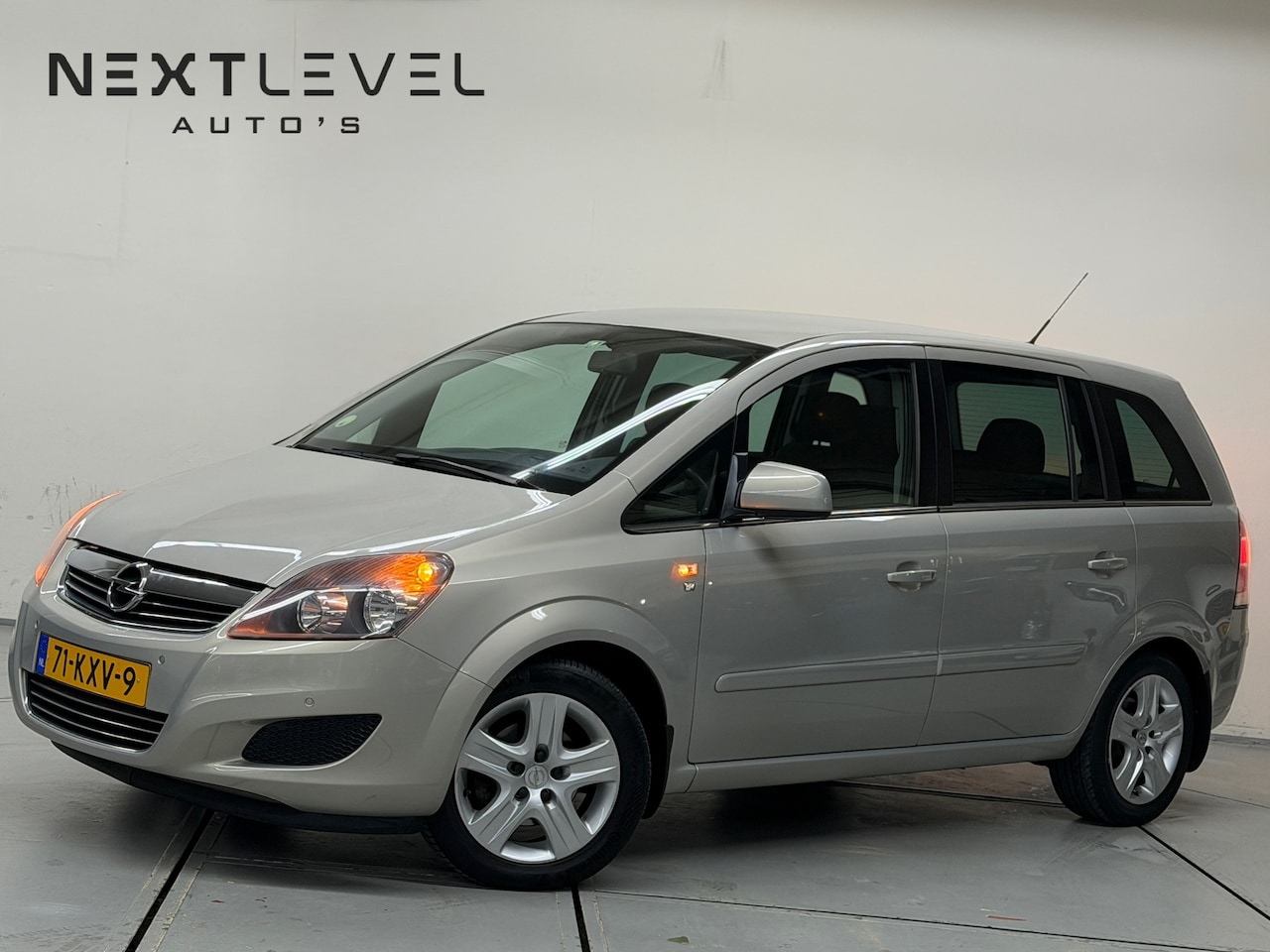 Opel Zafira - 1.8 111 years Edition 7 Pers Airco Cruise - AutoWereld.nl