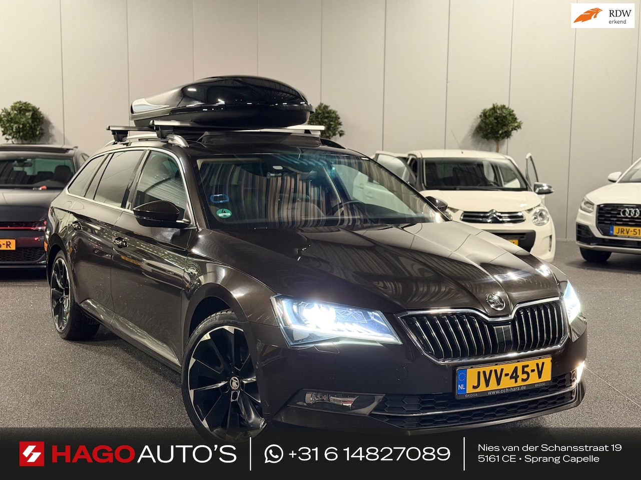 Skoda Superb Combi - 1.8 TSI Laurin & Klement LED/PANO/CARPLAY/NAVI/KEYLESS/DCC/TREKHAAK/BLIND-SPOT/ACC/FRONT-A - AutoWereld.nl