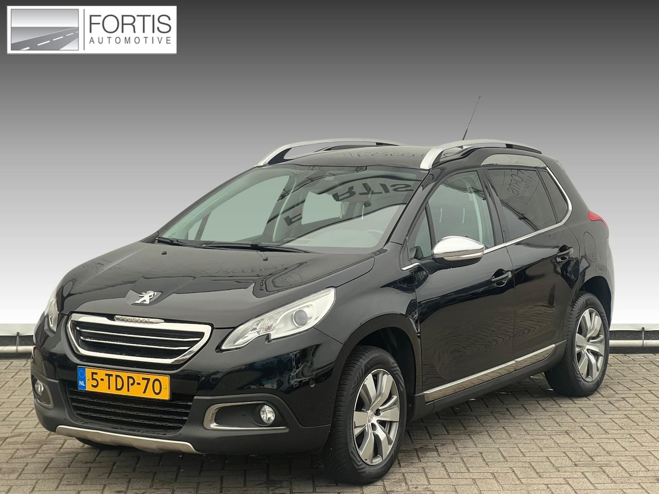 Peugeot 2008 - 1.2 VTi Allure Pack Premium Plus NL-AUTO | 1 STE EIGENAAR | TREKHAAK | - AutoWereld.nl