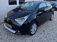 Toyota Aygo - 1.0 VVT-i x-play Camera Carplay Cruise
