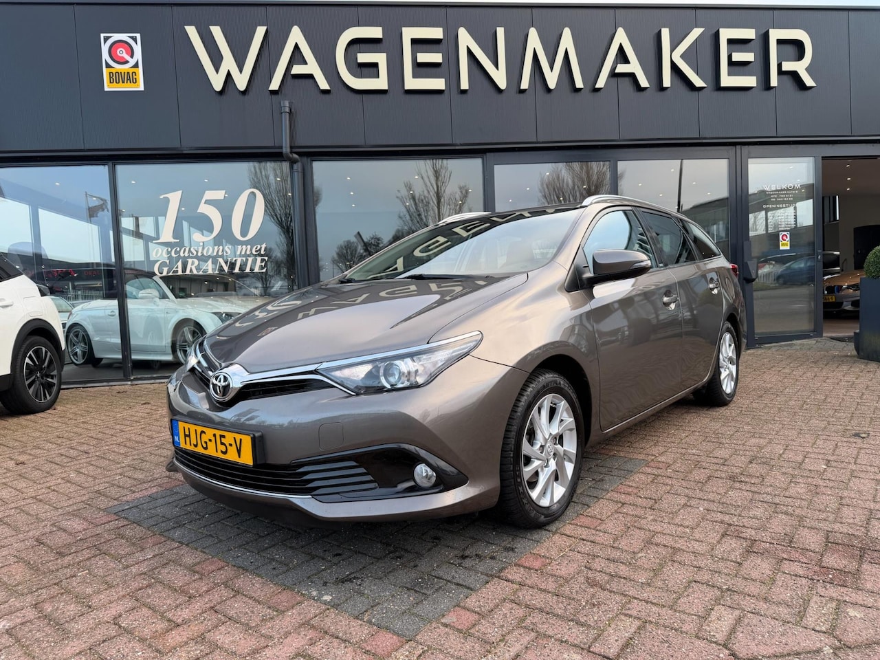 Toyota Auris Touring Sports - 1.2T Trend Clima|cruise|CAM|6BAK - AutoWereld.nl