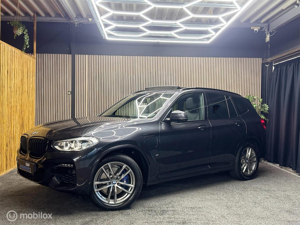 BMW X3 - xDrive30e High Executive M Sport|Pano|Hud|360|Leer - AutoWereld.nl