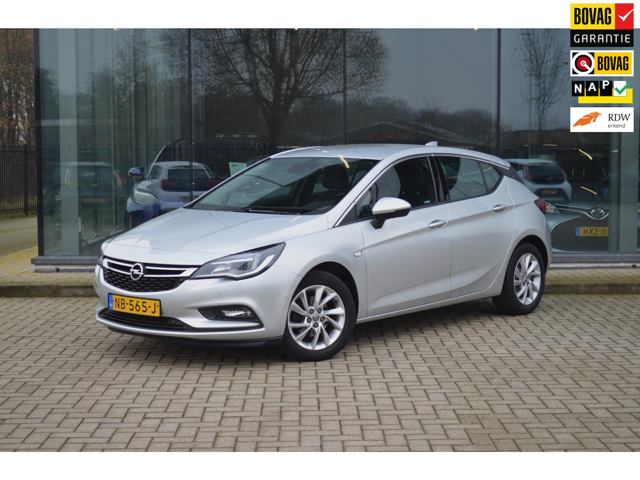 Opel Astra - 1.4 Innovation | Navi | Trekhaak | Keyless | Acc | PDC - AutoWereld.nl