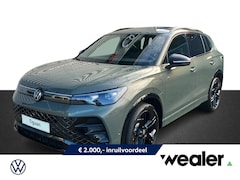 Volkswagen Tiguan - R-Line Edition 1.5 eHybrid 200 kW / 272 PK DSG | Black Style | Panoramadak | Trekhaak wegk