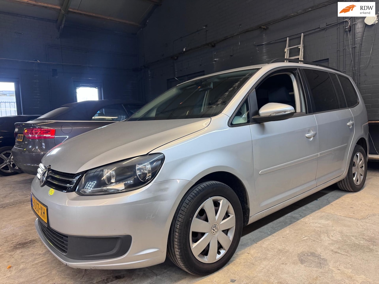 Volkswagen Touran - 1.4 TSI Trendline 7p. zeer nette auto!! - AutoWereld.nl