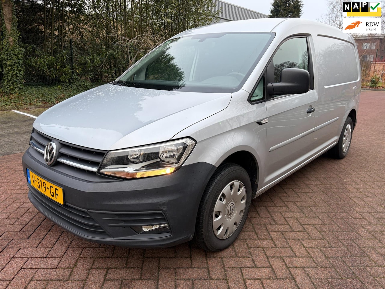 Volkswagen Caddy Maxi - 2.0 TDI L2H1 BMT Comfortline / Airco / PDC / Trekhaak - AutoWereld.nl