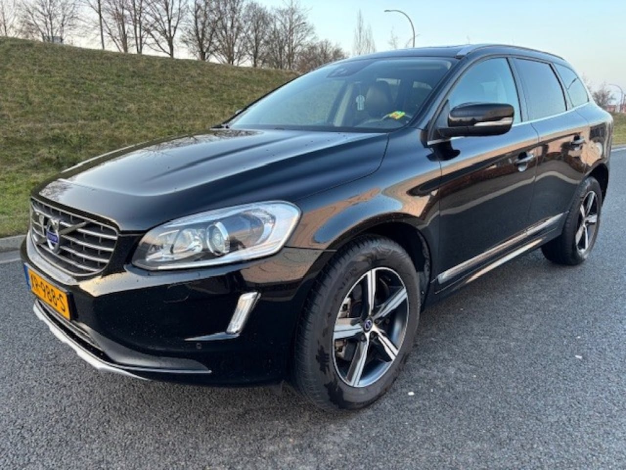 Volvo XC60 - 2.0 T5 FWD OC. RACE - AutoWereld.nl
