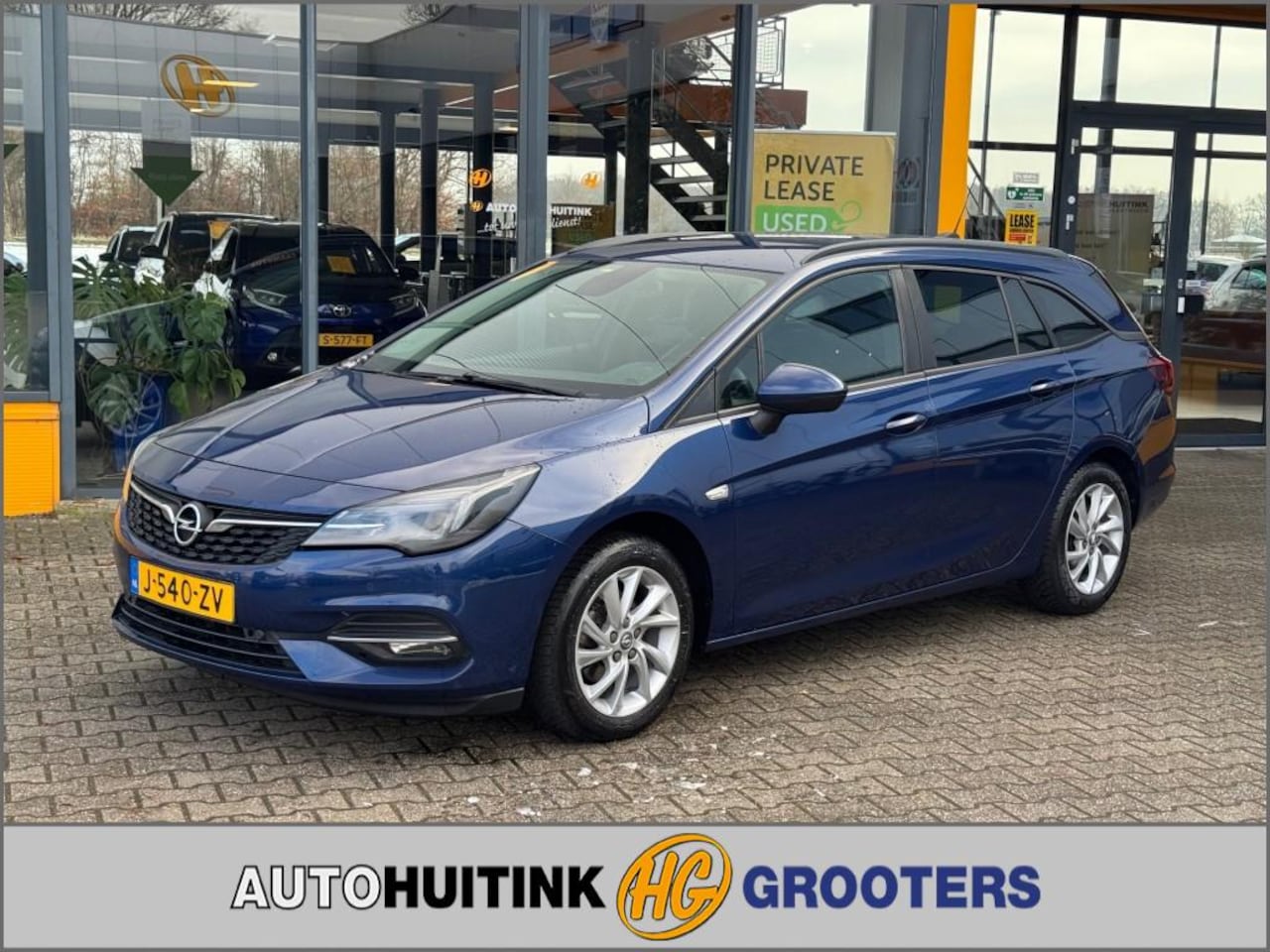 Opel Astra - 1.2 Blitz Edition - 1e eig - camera - trekhaak - AutoWereld.nl