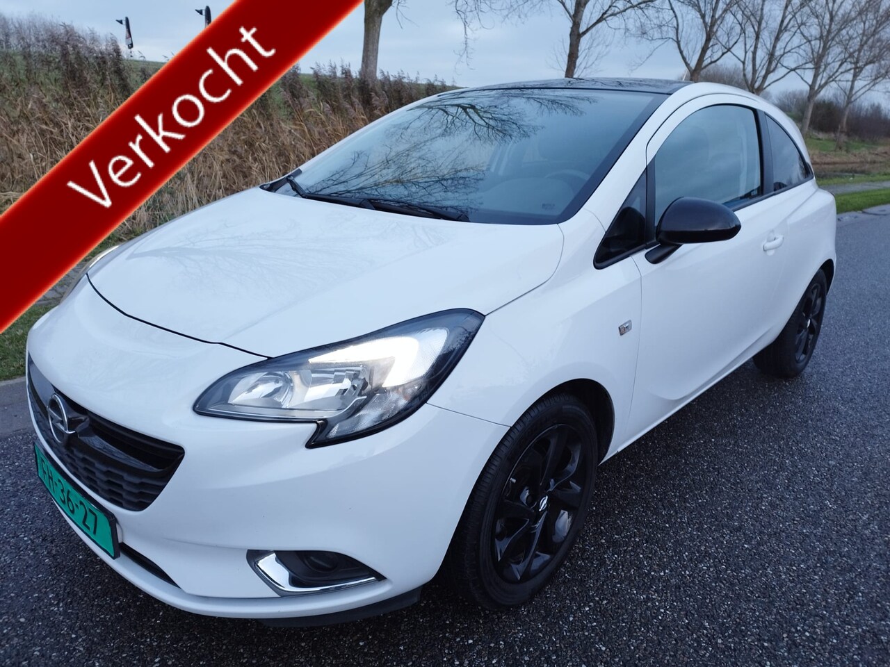 Opel Corsa - 1.4 Turbo 120 PK Color Edition ** 122.885 km ** Carplay ** 6-bak ** Bluetooth ** - AutoWereld.nl